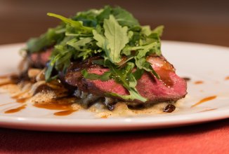 Утка с грибами и сырным соусом