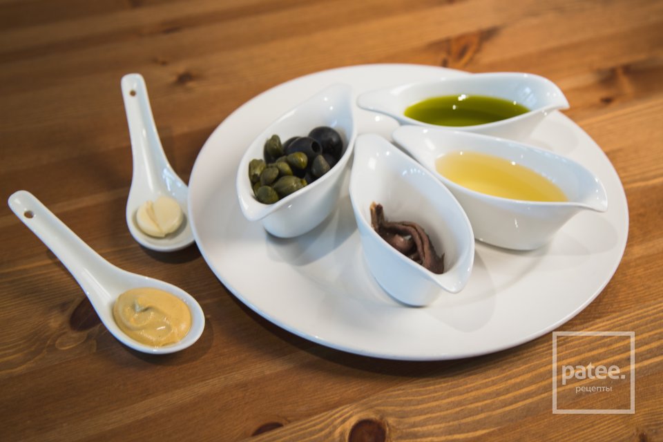 Соус с анчоусами - Шаг 1