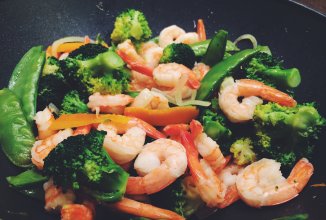 Рисовая лапша с креветками