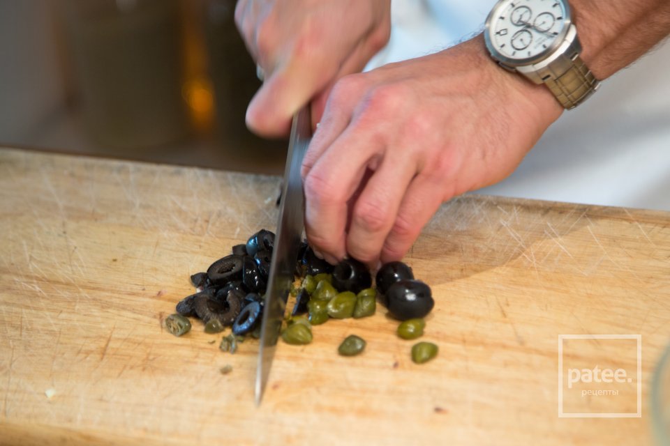 Салат Нисуаз с соусом из анчоусов - Шаг 7