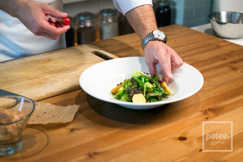 Салат Нисуаз с соусом из анчоусов - Шаг 19