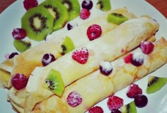 Блинчики с творожно-фруктовой начинкой