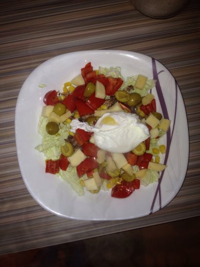 Салат с тунцом и яйцом пашот - Шаг 8