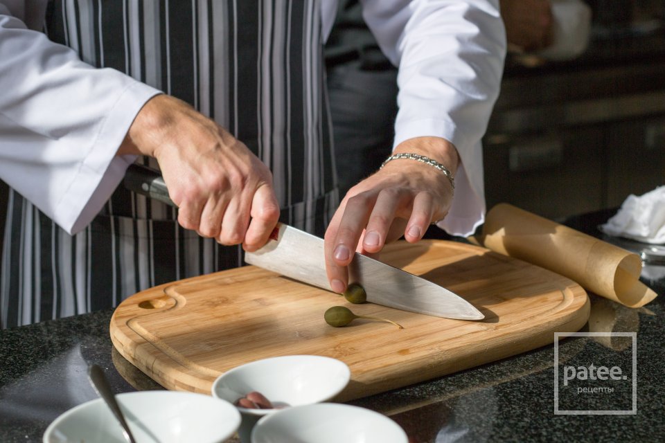 Бутерброд с лососем и огуречным соусом - Шаг 17