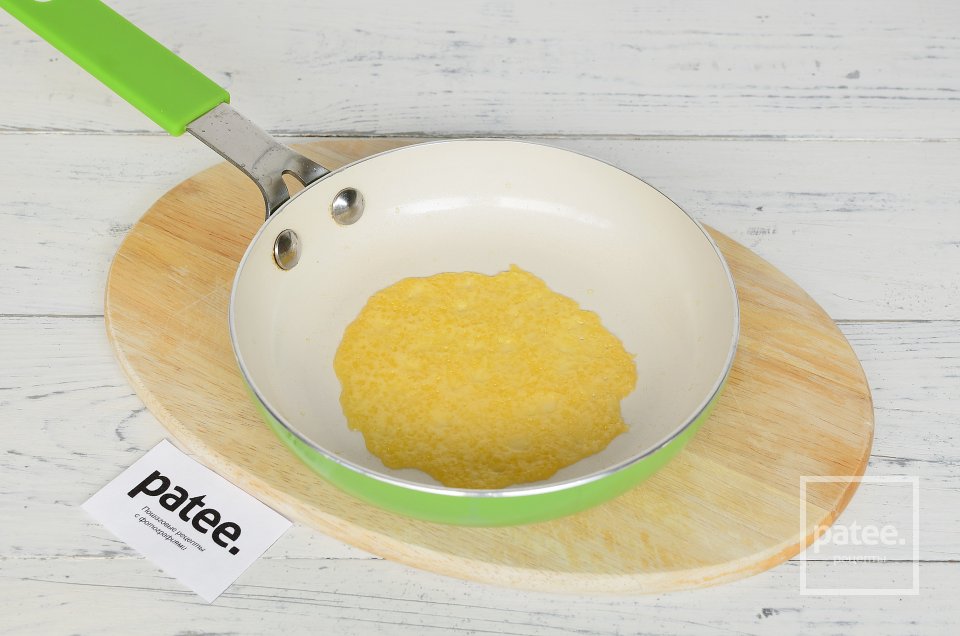 Сырные корзинки с курицей и грибами - Шаг 4