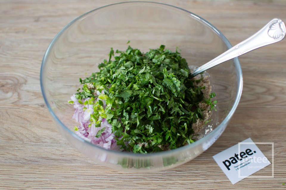 Баклажаны с грецкими орехами и зеленью - Шаг 9