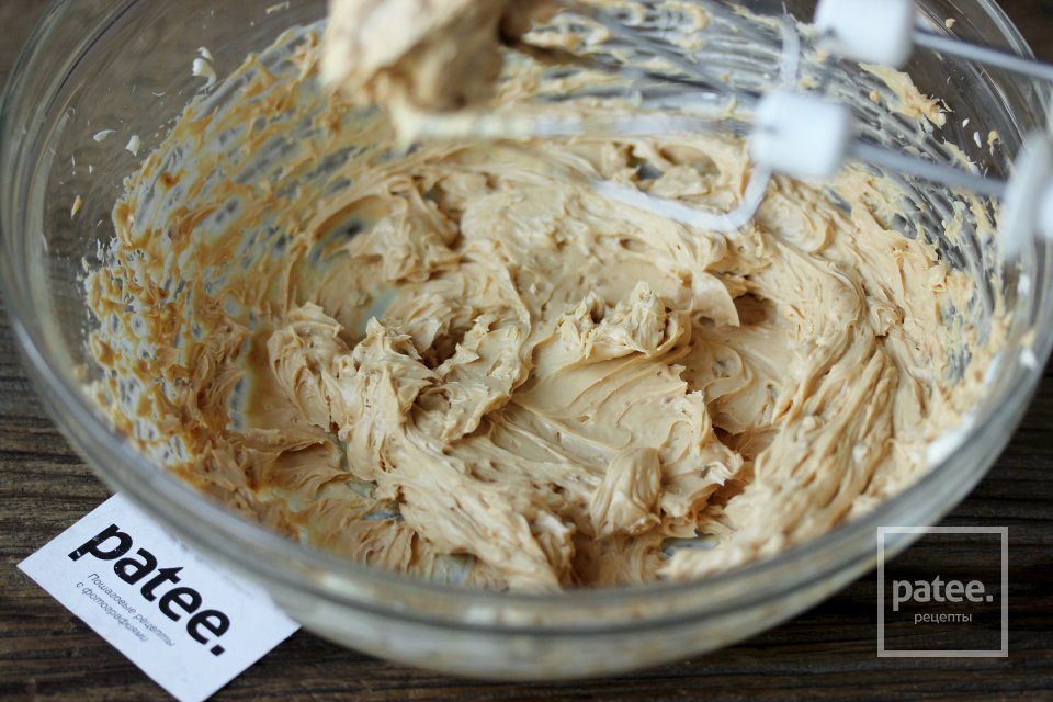 Тыквенный торт Паутинка на Хэллоуин - Шаг 11