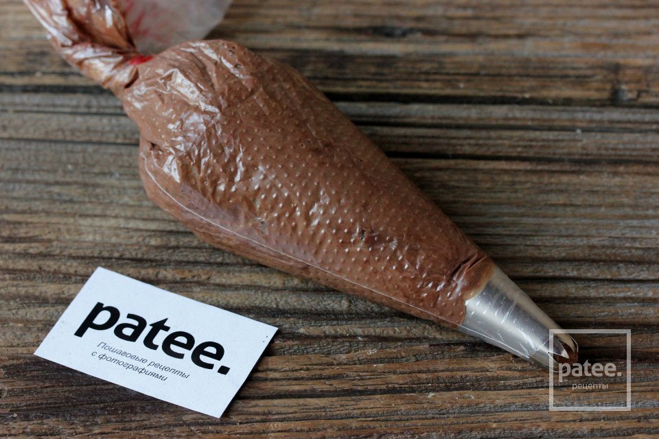 Шоколадно-кофейные кексы с кремом на Хэллоуин - Шаг 14