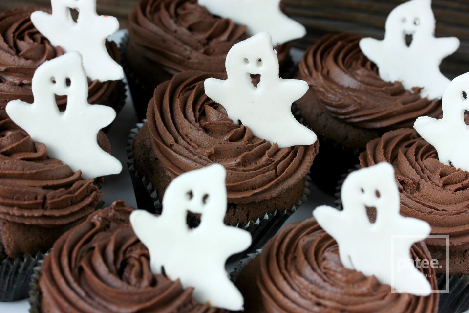 Шоколадно-кофейные кексы с кремом на Хэллоуин - Шаг 20