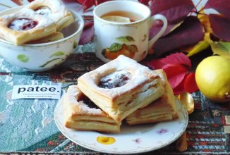 Слойки с джемом