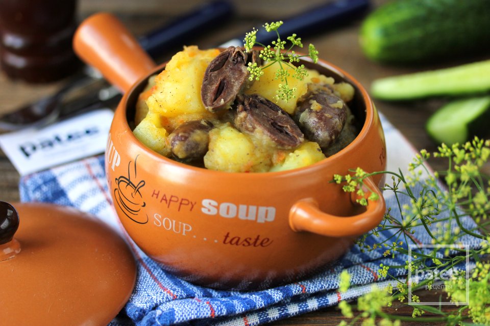 Картофель с куриными сердечками в мультиварке - Шаг 11