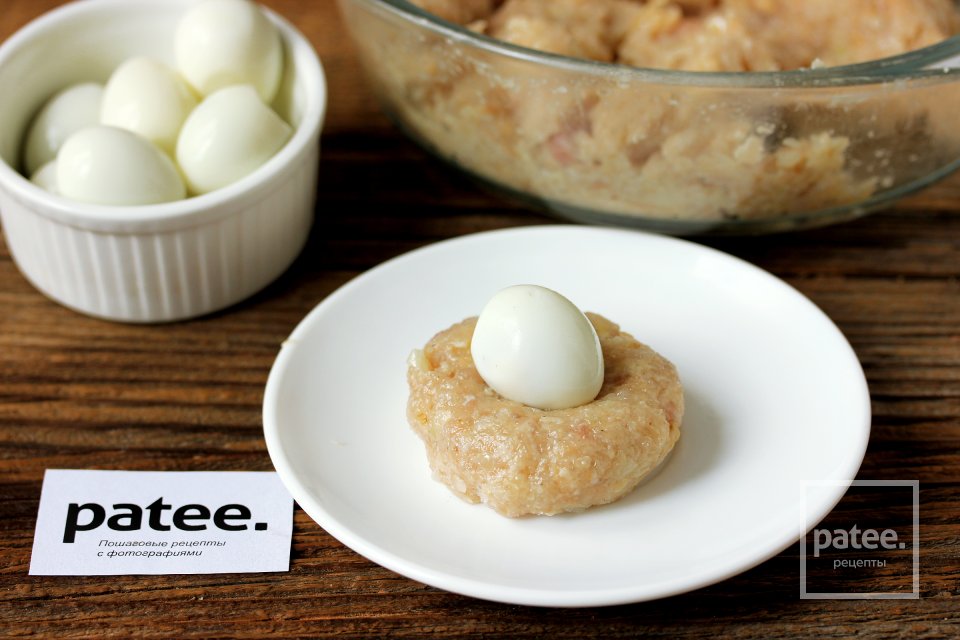 Куриные крокеты с перепелиными яйцами - Шаг 8