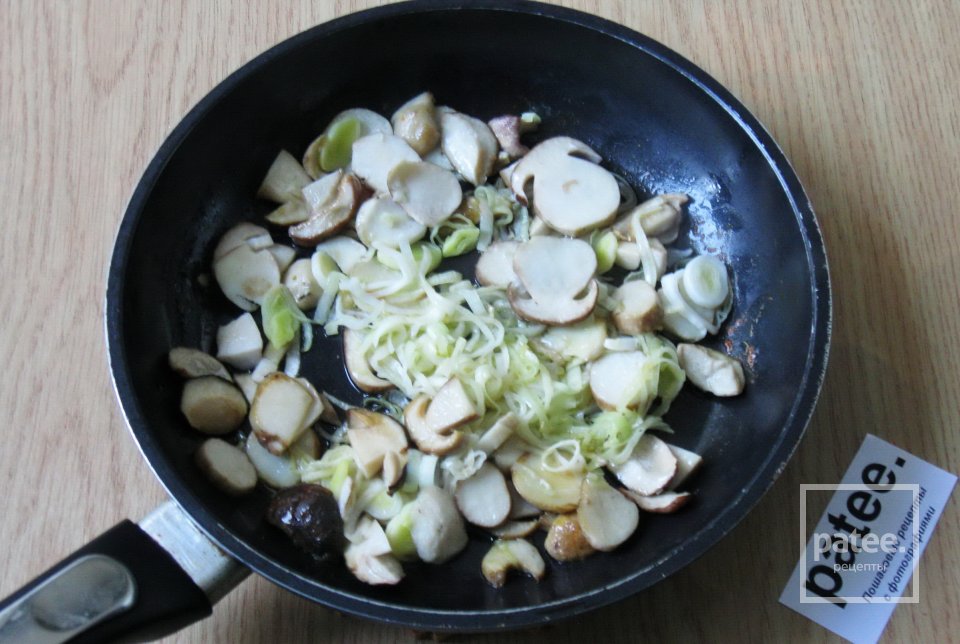 Паста с белыми грибами  в сливочном соусе - Шаг 7