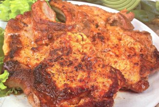 Корейка свиная на кости.