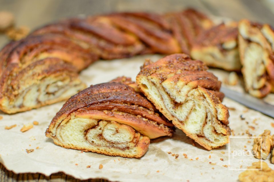 Плетенка с корицей и орехами - Шаг 15