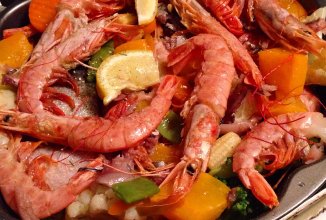 Лосось с креветками