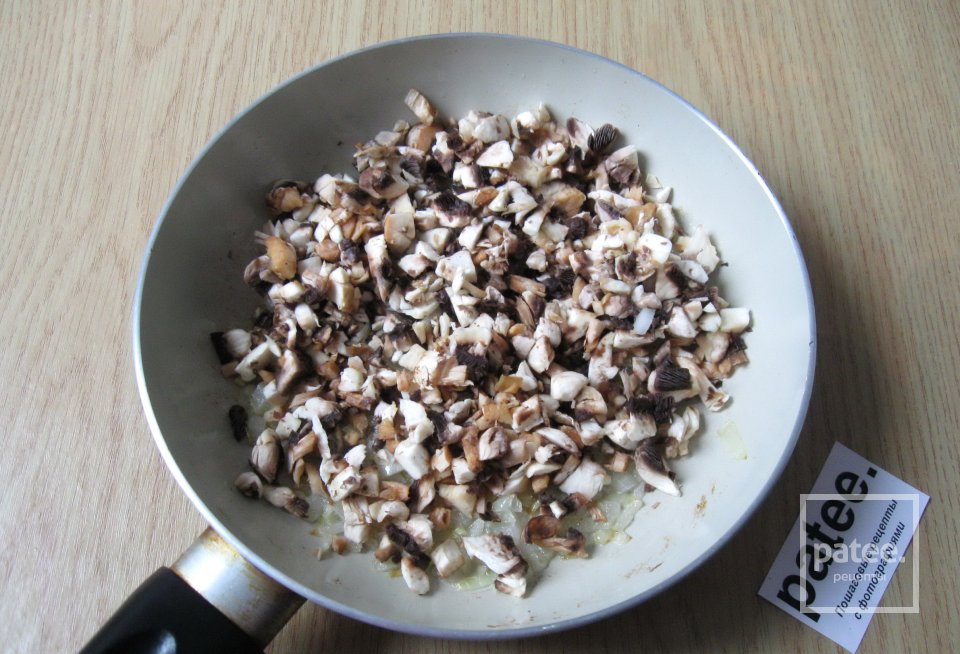 Медальоны из индейки с грибным соусом - Шаг 10