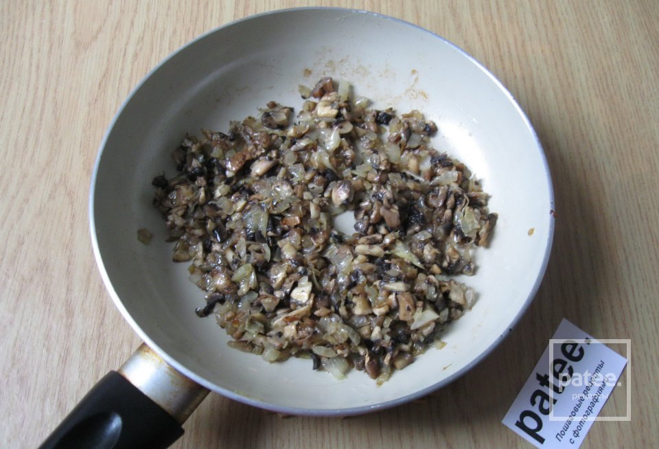 Медальоны из индейки с грибным соусом - Шаг 11