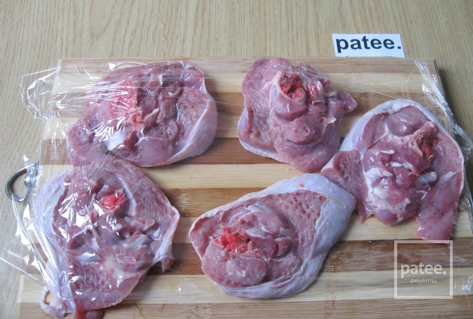 Медальоны из индейки с грибным соусом - Шаг 3