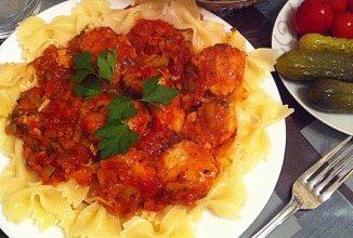 Куриные тефтели с томатным соусом