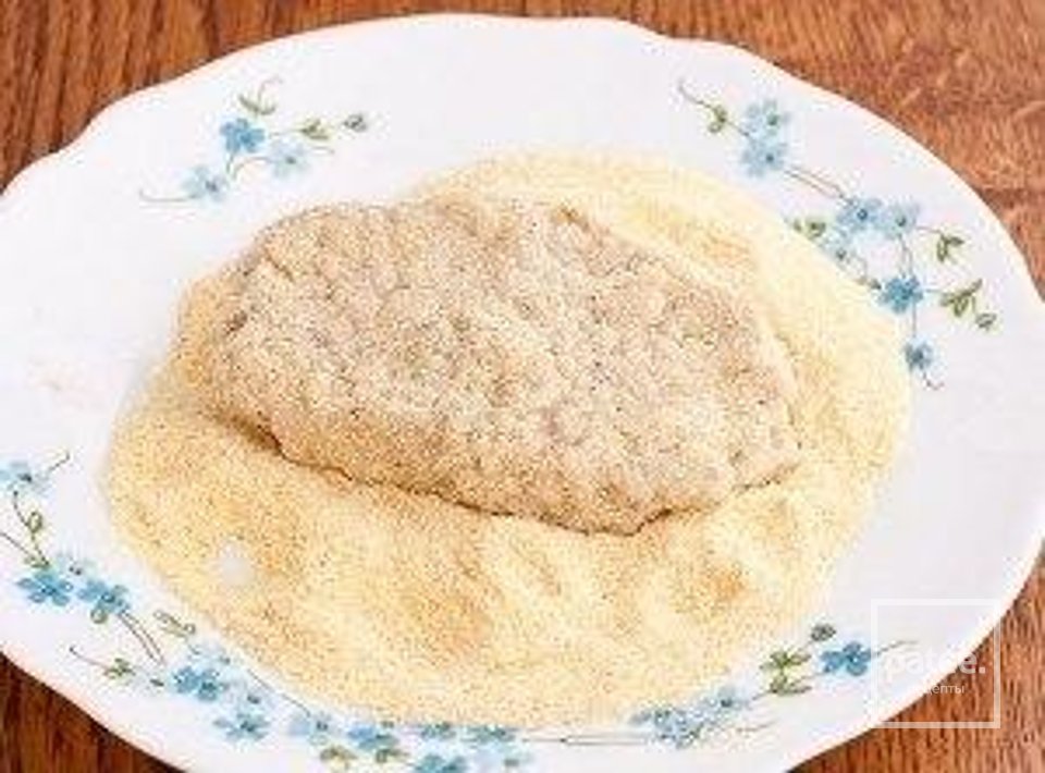 КОТЛЕТЫ ИЗ РЫБНОЙ КОНСЕРВЫ - Шаг 2