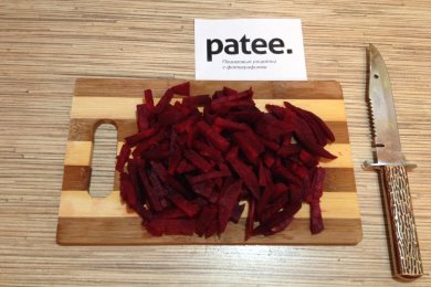 Борщ украинский с черносливом и яблоками - приготовление