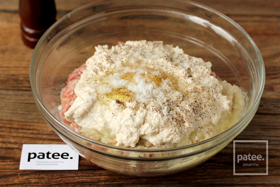 Пышные котлеты на сметане - Шаг 8