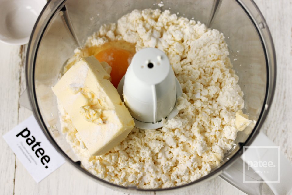 Мягкий плавленый сыр с паприкой и травами - Шаг 5