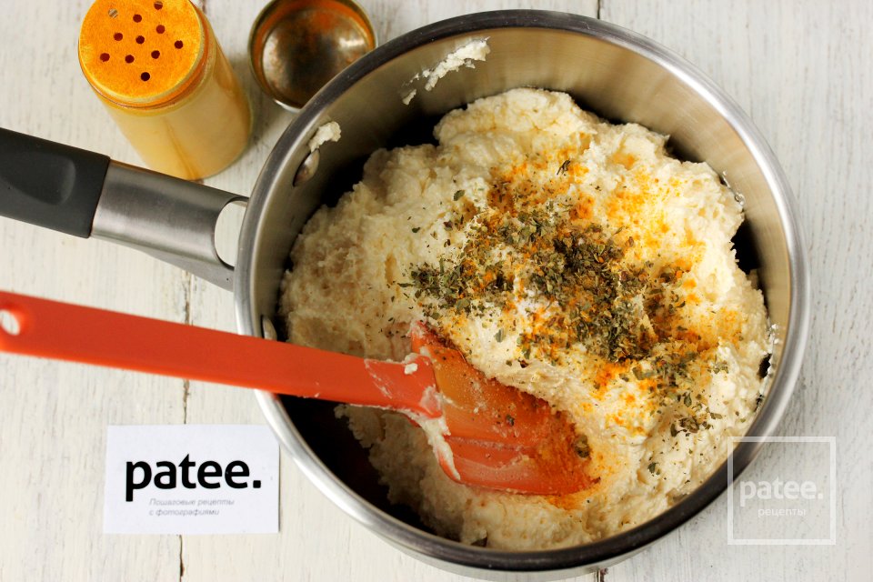 Мягкий плавленый сыр с паприкой и травами - Шаг 9