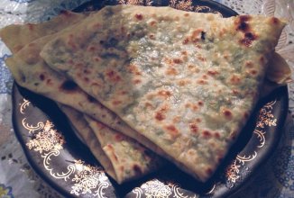 Кутаб с зеленью и сыром ."Кята"