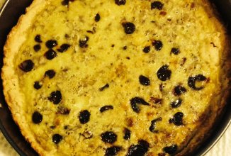 Заливной пирог с вишней