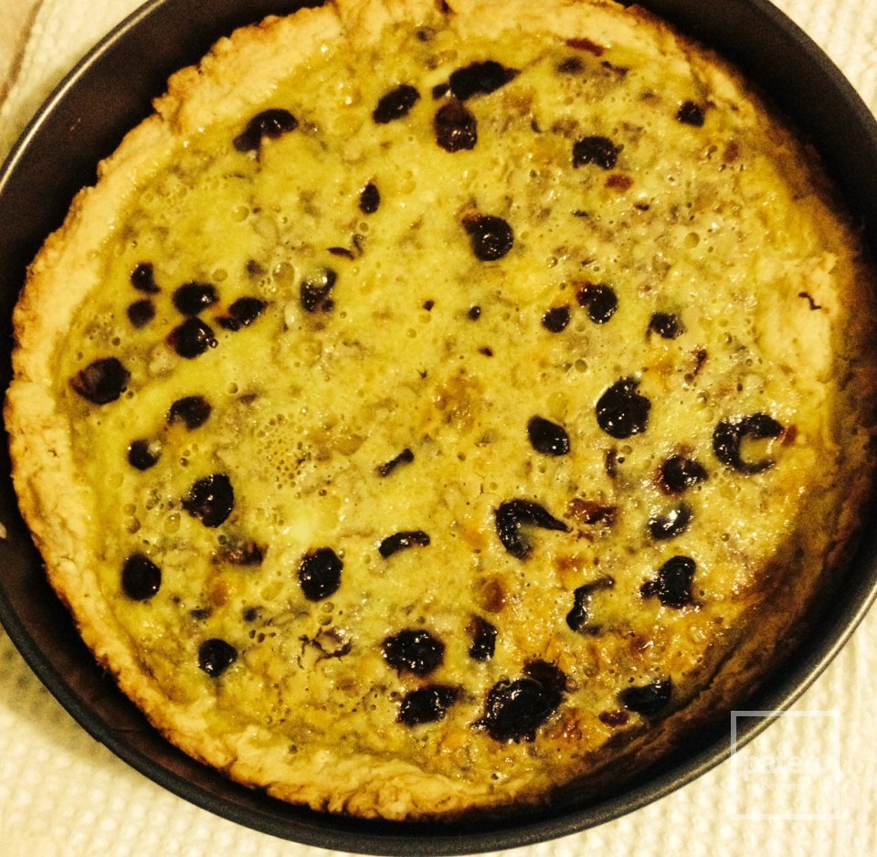 Заливной пирог с вишней - Шаг 1