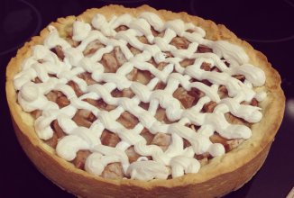 Грушевый пирог с меренгой