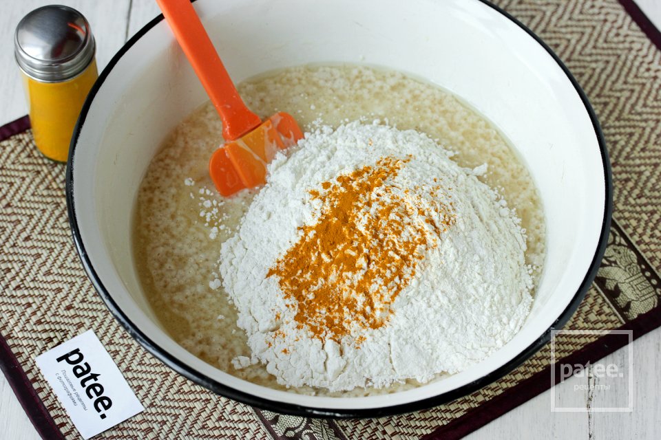 Воздушные пирожки с замороженной вишней - Шаг 9