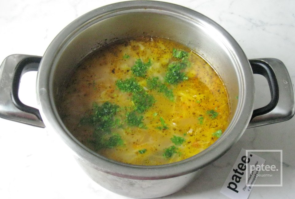 Щи с зеленым горошком и солеными огурцами - Шаг 11