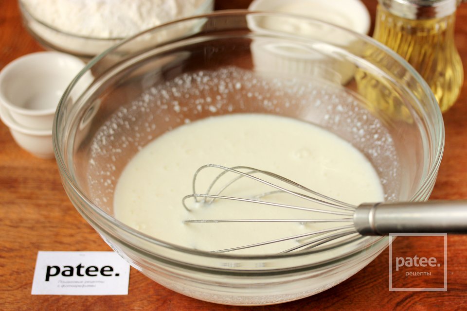 Тесто на кефире и соде для жареных пирожков - Шаг 4