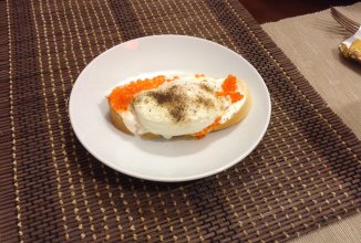 бутербродики с яйцом пашот