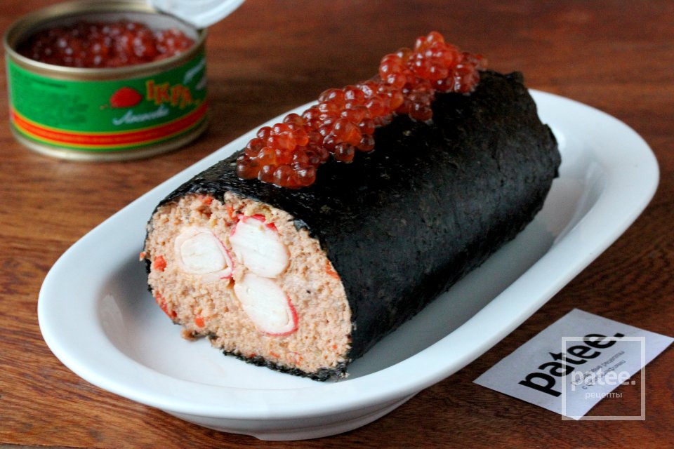 Праздничный рыбный рулет с крабовыми палочками - Шаг 11