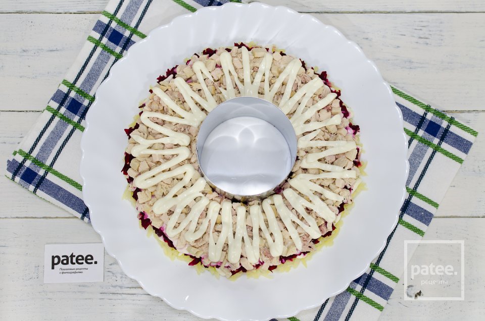 Салат гранатовый браслет с курицей - Шаг 9