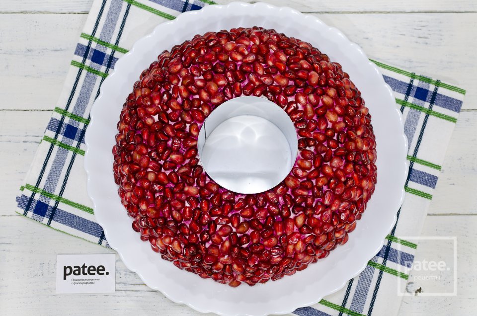 Салат гранатовый браслет с курицей - Шаг 18