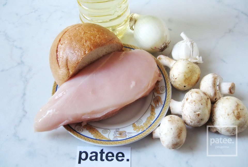 Куриные котлеты с грибами - Шаг 1