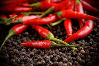 Британец вырастил острый перец с помощью крика