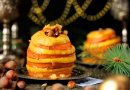 Десерт из яблок и хурмы, запечённых с мёдом и орехами