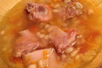 Суп с копченостями и крупой