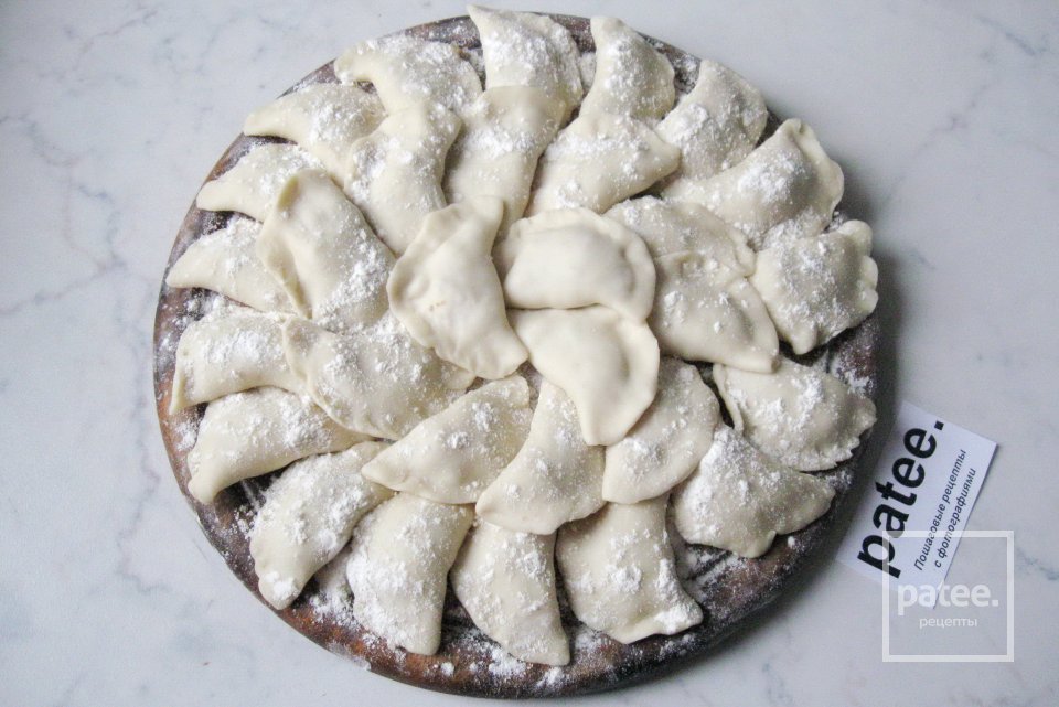 Вареники с мясом и грибами - Шаг 12