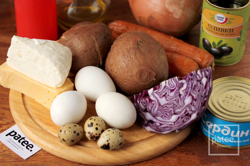 Новогодний салат Пингвины на льдине - Шаг 1