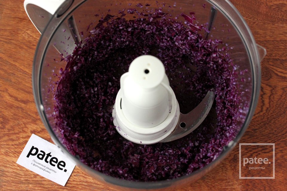 Новогодний салат Пингвины на льдине - Шаг 2