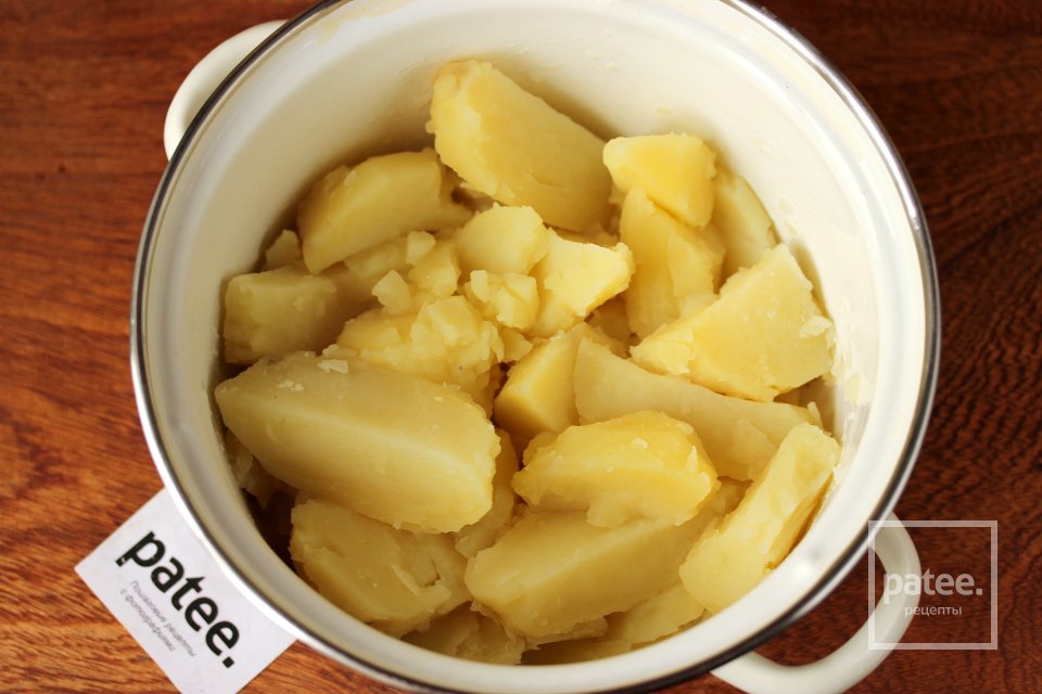 Свинина с грибами под картофельной шубой - Шаг 5