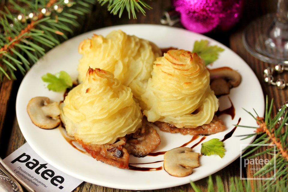 Свинина с грибами под картофельной шубой - Шаг 12