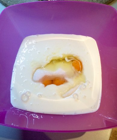 Блинчики на кефире 🌕 - Шаг 1